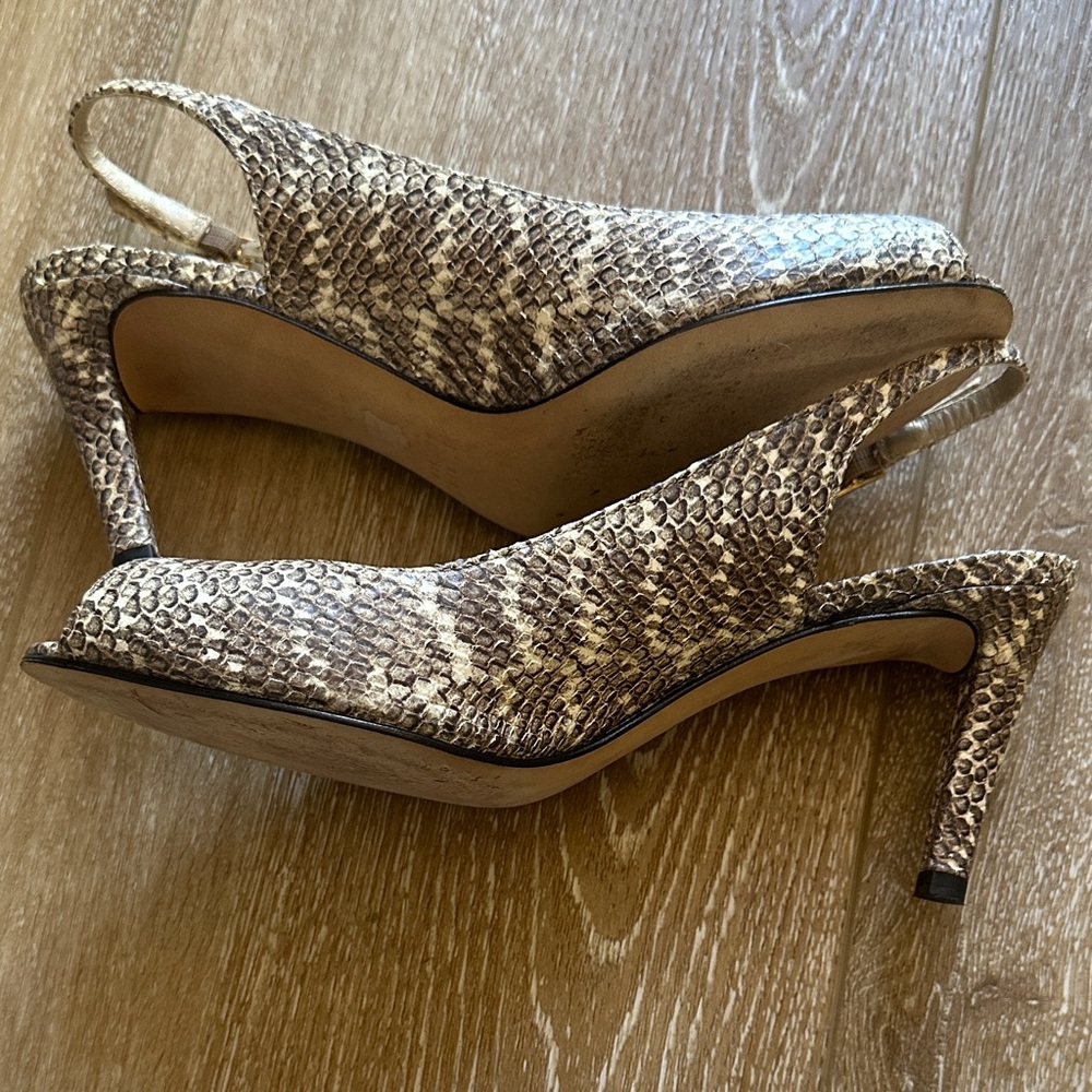 Stuart Weitzman Peep Toe Slingback Pumps Python with Buckle Closure - Picture 12 of 12